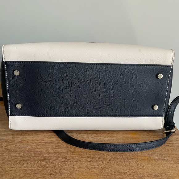 Kate Spade Tote Bag - Picture 6 of 10